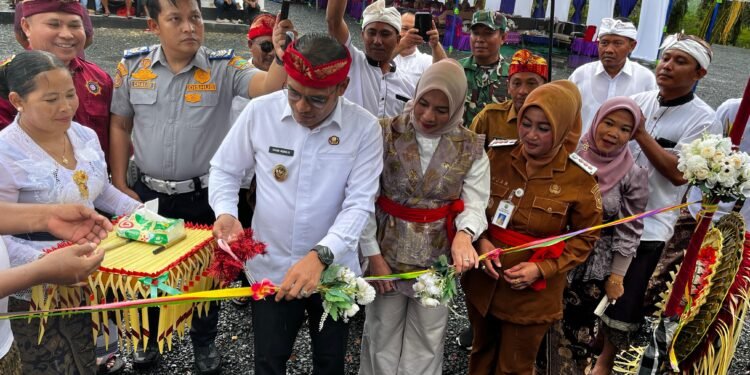 “Pura Prajapati Telagasari Diresmikan, Pemkab Kotabaru Perkuat Harmoni Antarumat Beragama”