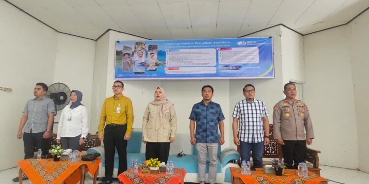 Hj. Mariana Ajak Pekerja Informal Tanah Bumbu Miliki Perlindungan BPJS Ketenagakerjaan Mulai Rp16.800 per Bulan