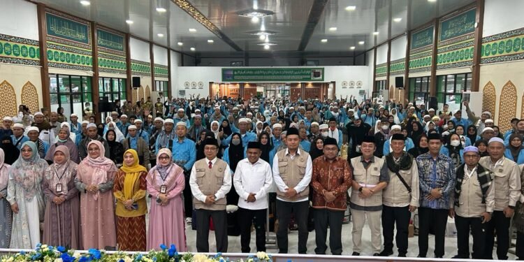 Jemaah Haji Kloter 013 BDJ Tiba di Embarkasi Banjarmasin Dengan Selamat