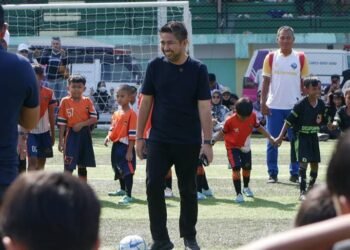 Peringati Hari Anak Nasional, Bang Dhin Serukan Pembinaan Sepak Bola Berbasis Karakter