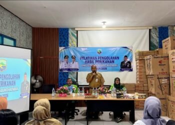 Dinas Perikanan Kotabaru Gelar Pelatihan Pengolahan Hasil Perikanan Untuk UMKM