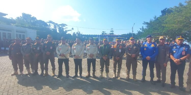 Pemkab. Kotabaru Jadi Tuan Rumah Penyelenggaraan Apel Pasukan Kesiapsiagaan Satpol-PP dan Damkar Se-Kalsel