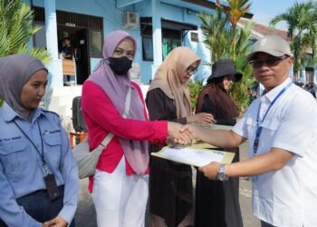 SMKN 2 Kotabaru Gelar Pasar Murah, Wujud Kepedulian Sosial di HUT ke-17