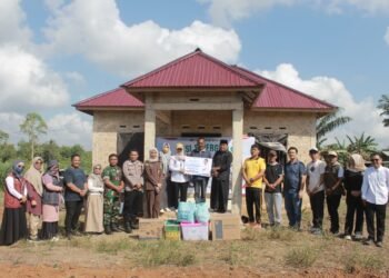 Bupati Andi Rudi Latif Wujudkan Rumah Layak Huni bagi Warga Kersik Putih