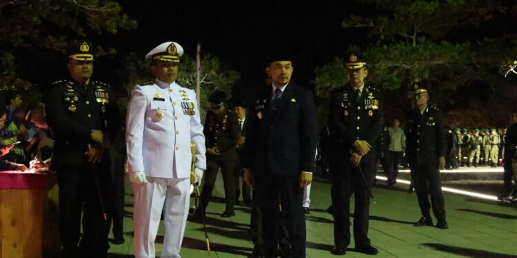 Apel Renungan Suci dan Ziarah Makam Pahlawan, Bupati Tanah Bumbu Hormati Jasa Pahlawan