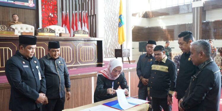 DPRD Kotabaru Setujui Raperda Perubahan APBD 2026 Menjadi Perda