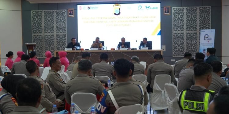 Polres Kotabaru Bersama ASABRI dan BSI Sosialisasi Tentang Pensiun dan Investasi Bagi Anggota