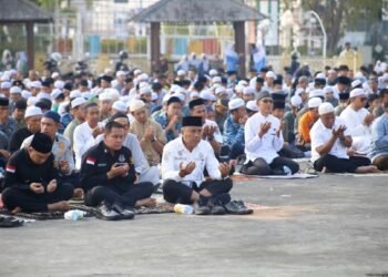 Pemkab Kotabaru Bersama Kemenag Gelar Salat Istisqa, Bersama Memohon Hujan dan Keberkahan