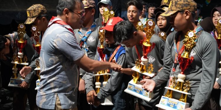 Malam Puncak Hari Pramuka ke-65 di Kotabaru Berlangsung Meriah