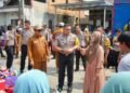 Pastikan Kebutuhan Warga Terpenuhi, Kapolres Tanah Bumbu Kunjungi Korban Kebakaran di Kampung Baru