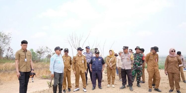 Bupati Kotabaru Tinjau Lokasi Sekolah Rakyat dan Rumah Sakit di Tanjung Lalak