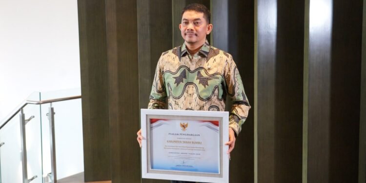 117.385 Pekerja Terlindungi, Tanah Bumbu Masuk Nominasi Jamsostek Awards 2025