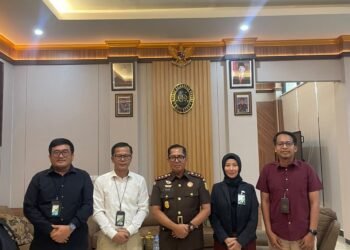 Lindungi Hak Pekerja, BPJS Ketenagakerjaan Batulicin Serahkan SKK Penagihan Rp3,25 Miliar ke Kejari Kotabaru
